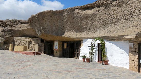 la Cueva del Santo Hermano Pedro