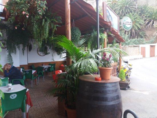 Guachinche Bibi y Mana
