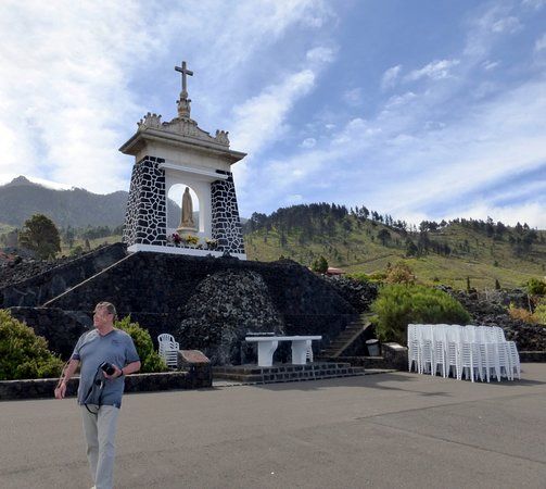 la Santísima Virgen del Rosario de Fátima