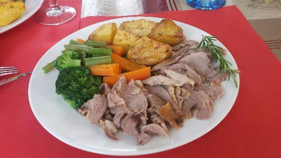 Las Lomas Bar Cafe