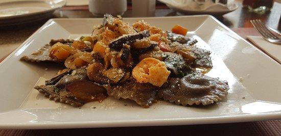 Restaurant Pizzaria Pasta and Vino