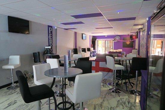 D&G Sports And Family Bar