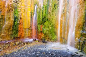 Cascada de Los Colores