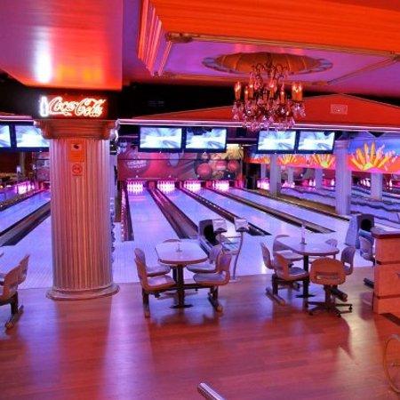 Cesars Bowling Alley Pto. del Carmen