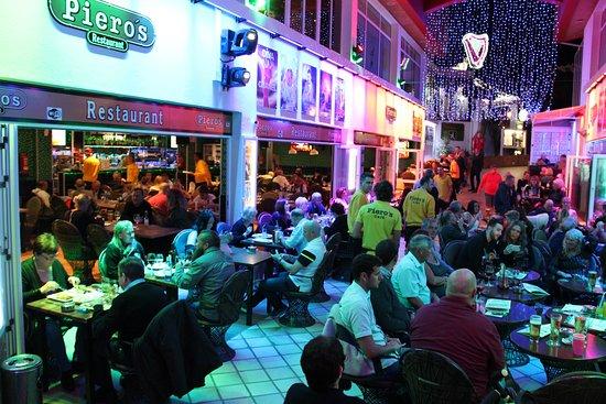 Pieros Music Cafe