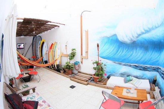 Clandestino Surf Adventure