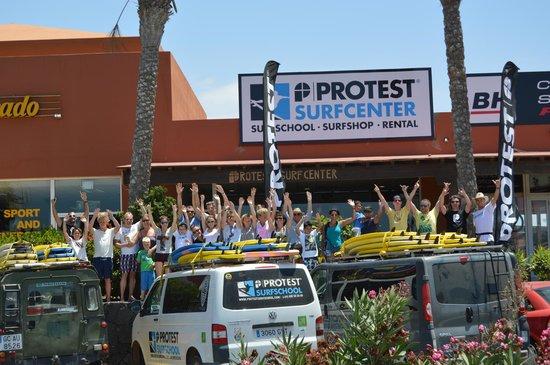 Protest Surfschool