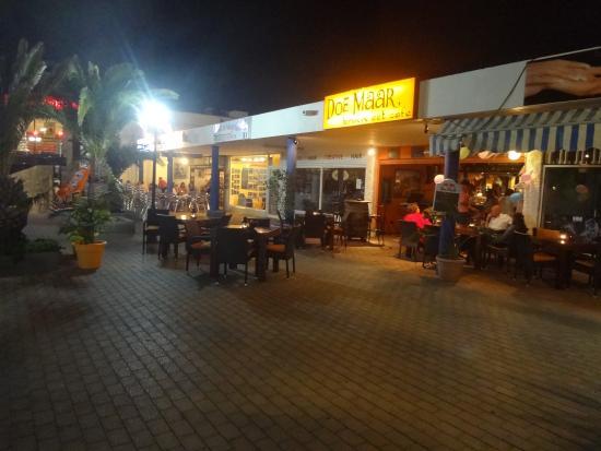 Enjoyce Doe Maar International Bar