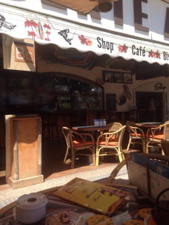 Fuerte Action Cafe - Bistro - Bar