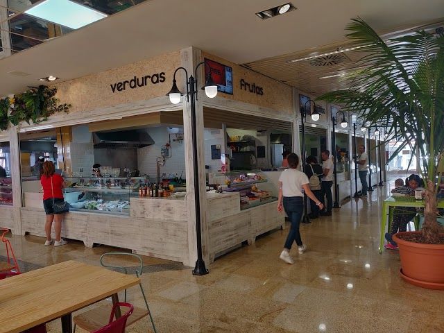 el Centro Comercial La Pasarela