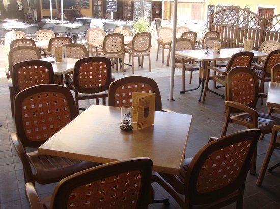 The Emerald Lounge