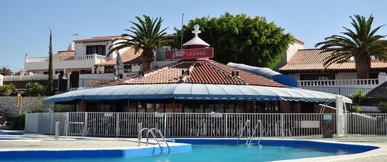 Oasis Pool Bar