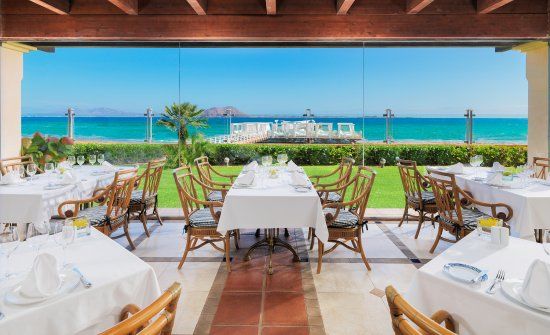 Beach Club Las Palmeras