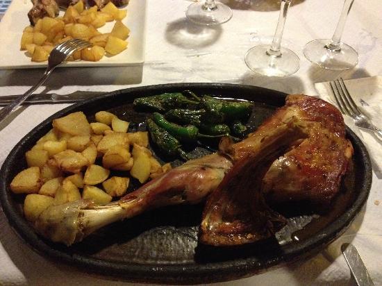 Asador Las Tapas De La Abuela