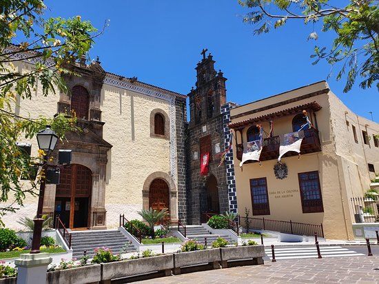 la Iglesia y ex convento de San Agustín